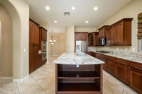 Kitchen - 2764 E Lowell Ave, Gilbert, AZ 85295 photo 2 of 7