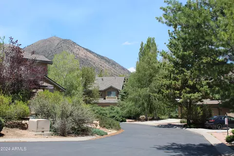 4570 E Wild Elk Trl, Flagstaff, AZ 86004