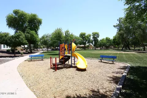 2319 E San Tan Dr, Gilbert, AZ 85296 photo 7