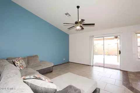 2319 E San Tan Dr, Gilbert, AZ 85296 photo 4