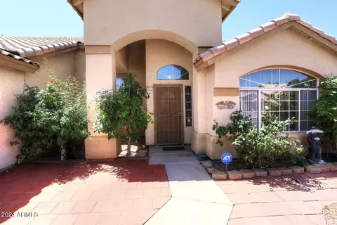 2319 E San Tan Dr, Gilbert, AZ 85296 photo 9