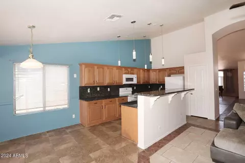 2319 E San Tan Dr, Gilbert, AZ 85296 photo 3