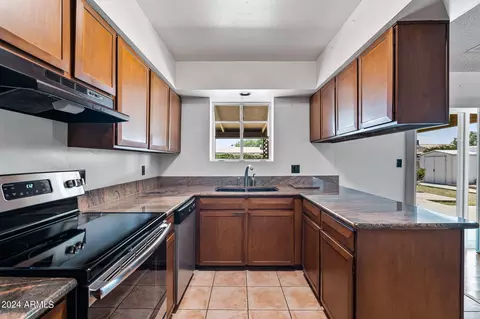 237 E La Mar Blvd, Goodyear, AZ 85338 photo 10