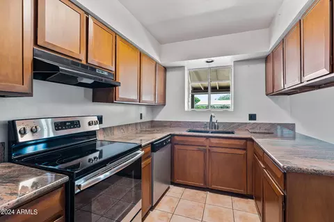 237 E La Mar Blvd, Goodyear, AZ 85338 photo 9