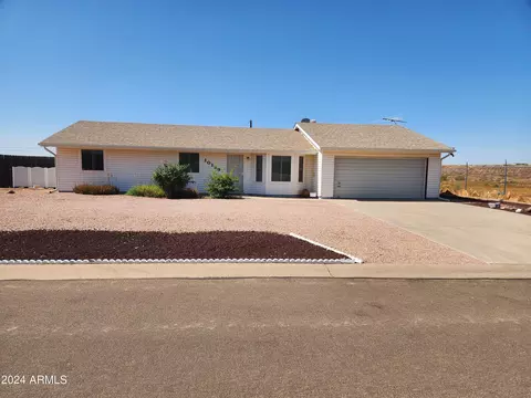 10129 E Wood Ave, Mesa, AZ 85208 photo 4