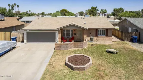 416 E Fordham Dr, Tempe, AZ 85283 photo 2