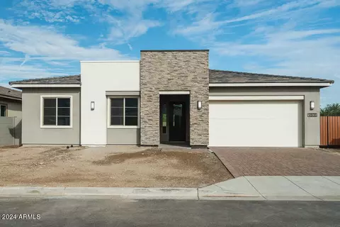 9808 S 37th Dr, Laveen, AZ 85339