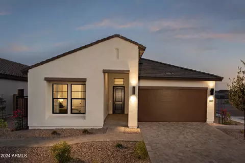 641 E Aurora Dr, San Tan Valley, AZ 85140