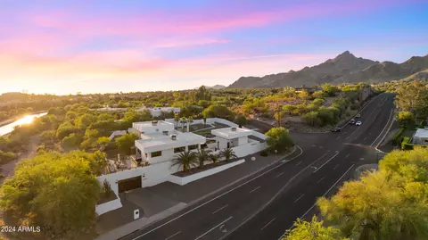 View/Area - 3197 E San Miguel Ave, Phoenix, AZ 85016 photo 2 of 2