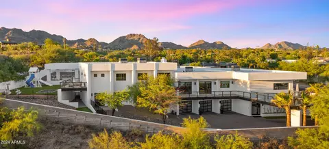 3197 E San Miguel Ave, Phoenix, AZ 85016