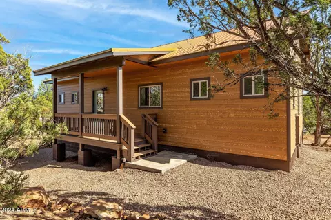 3322 Apache Dr, Overgaard, AZ 85933 photo 21