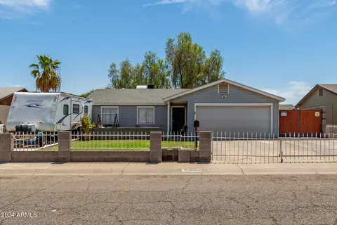8131 W Pierson St, Phoenix, AZ 85033