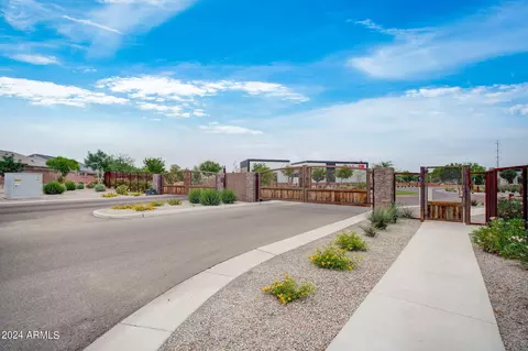 3403 E Valencia Dr, Phoenix, AZ 85042 photo 34