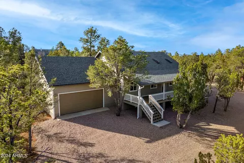 2778 Chandelle Ln, Overgaard, AZ 85933