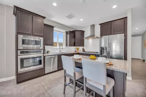 2025 E Charlotte Dr, Phoenix, AZ 85024 photo 6