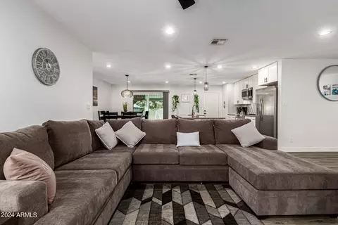1044 E Alameda Dr, Tempe, AZ 85282 photo 12
