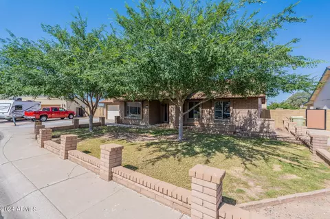 11424 N 61st Dr, Glendale, AZ 85304