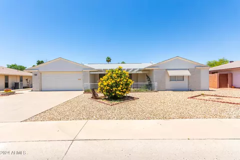 9601 W Cedar Hill Cir, Sun City, AZ 85351