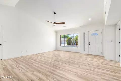 1007 E Wagoner Rd, Phoenix, AZ 85022 photo 5