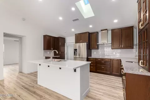 1007 E Wagoner Rd, Phoenix, AZ 85022 photo 4