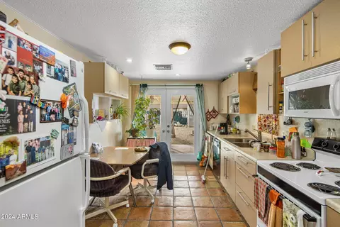 1215 E Vogel Ave, Phoenix, AZ 85020 photo 2