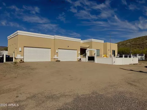 44421 N 20th St, New River, AZ 85087