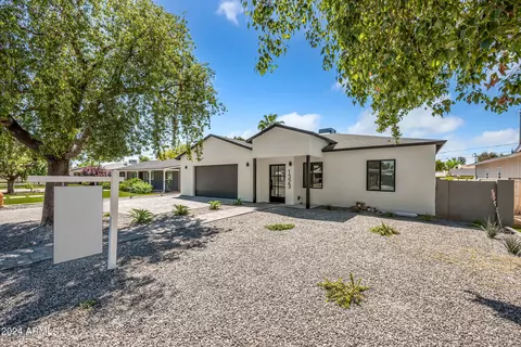 Exterior - 1323 E Oregon Ave, Phoenix, AZ 85014 photo 2 of 13