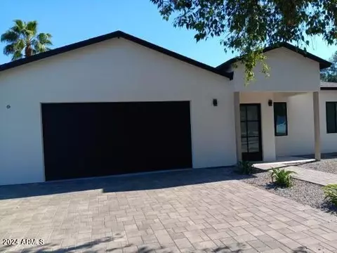 Exterior - 1323 E Oregon Ave, Phoenix, AZ 85014 photo 12 of 13