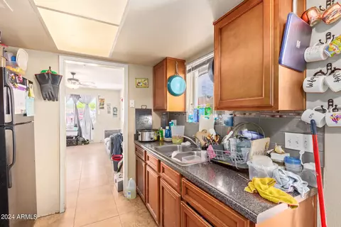 Kitchen - 711 E Marilyn Ave, Mesa, AZ 85204 photo 3 of 8