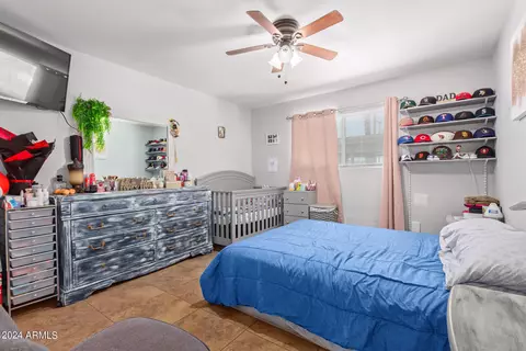 Bedroom - 711 E Marilyn Ave, Mesa, AZ 85204 photo 10 of 11