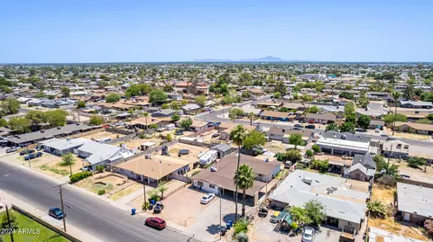 View/Area - 711 E Marilyn Ave, Mesa, AZ 85204 photo 5 of 9