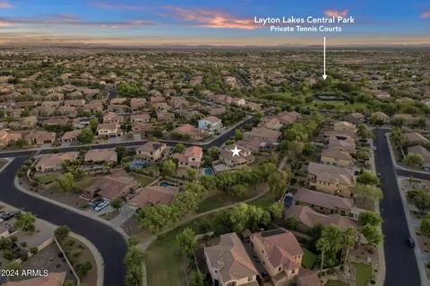View/Area - 1074 E Periwinkle Way, Gilbert, AZ 85297 photo 2 of 19