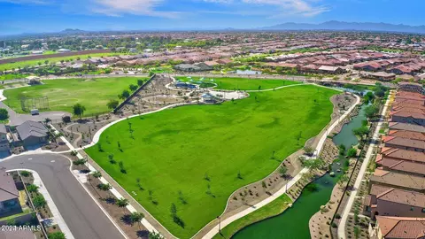 View/Area - 1074 E Periwinkle Way, Gilbert, AZ 85297 photo 14 of 19