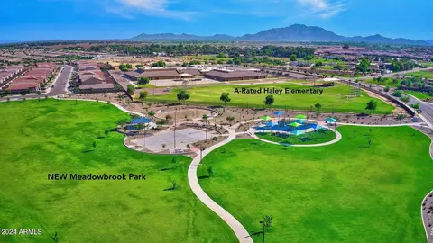 View/Area - 1074 E Periwinkle Way, Gilbert, AZ 85297 photo 16 of 19