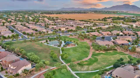 View/Area - 1074 E Periwinkle Way, Gilbert, AZ 85297 photo 13 of 19
