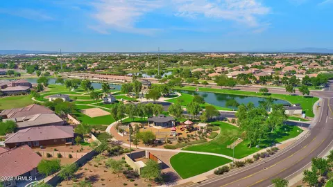 View/Area - 1074 E Periwinkle Way, Gilbert, AZ 85297 photo 12 of 19