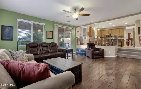 Living - 1074 E Periwinkle Way, Gilbert, AZ 85297 photo 2 of 4