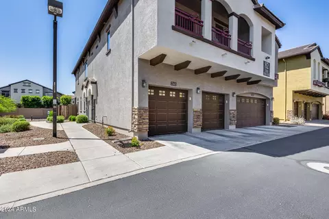 2725 E Mine Creek Rd #2162, Phoenix, AZ 85024