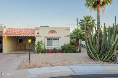 7627 E Meadowbrook Ave, Scottsdale, AZ 85251