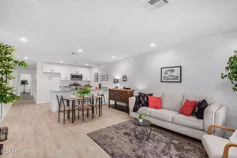 580 N Pasadena --, Mesa, AZ 85201 photo 7