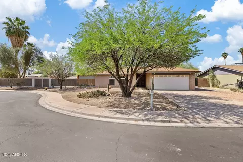 1713 W Dixon Cir, Mesa, AZ 85201