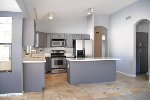 609 S Scallop Dr, Gilbert, AZ 85233 photo 8