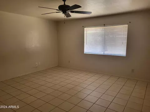 454 E Hackamore St, Mesa, AZ 85203 photo 5
