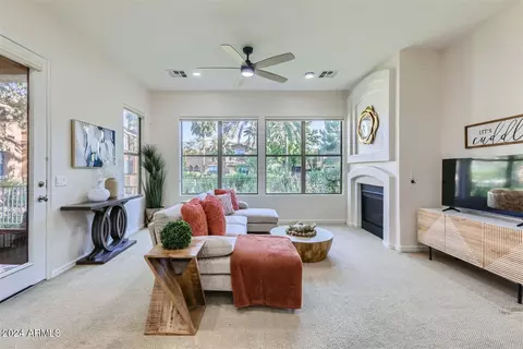 3427 E Pyrenees Pass, Phoenix, AZ 85018 photo 4