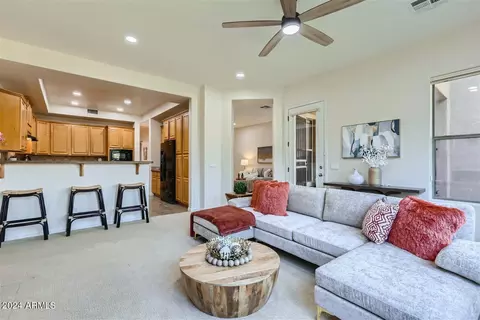 3427 E Pyrenees Pass, Phoenix, AZ 85018 photo 6