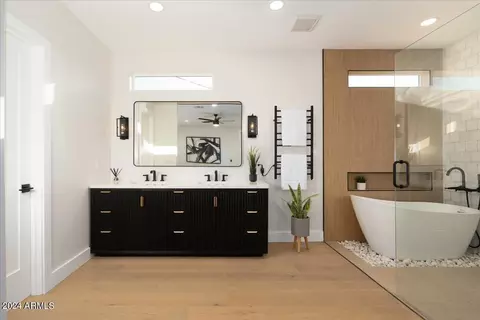 2437 E Highland Ave, Phoenix, AZ 85016 photo 15