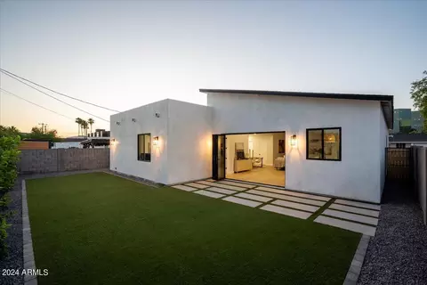 2437 E Highland Ave, Phoenix, AZ 85016 photo 28