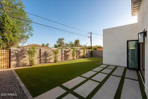 2437 E Highland Ave, Phoenix, AZ 85016 photo 27