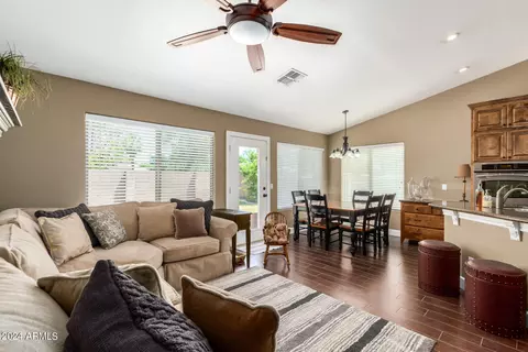 1730 E Aspen Way, Gilbert, AZ 85234 photo 14