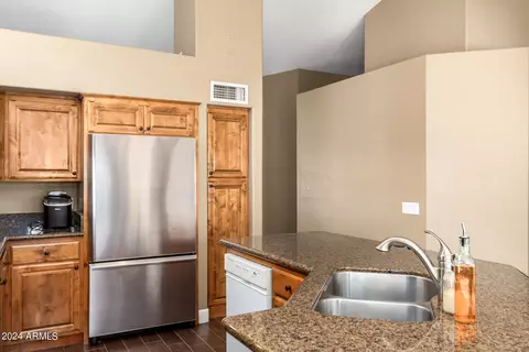 1730 E Aspen Way, Gilbert, AZ 85234 photo 7